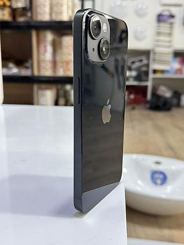 4s iphone: IPhone 13, Qara — 4