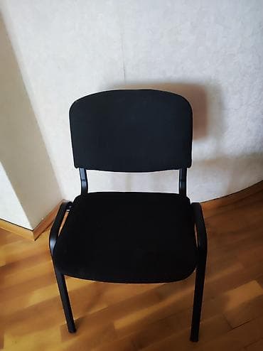 oturaca: Qara rəngdə ofis/konfrans stulu -2 ədəd. Biri 15 manata. - Minimalist — 1