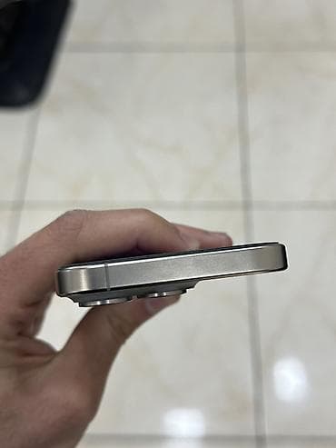 iphone se telefon: IPhone 15 Pro, 128 GB, Natural Titanium, Face ID — 5