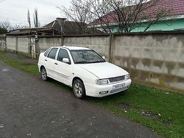 gence traktor zavodu satisi: Volkswagen Polo sedan, ağ rəng. - Kuzov: 4 qapılı sedan, aerodinamik — 2