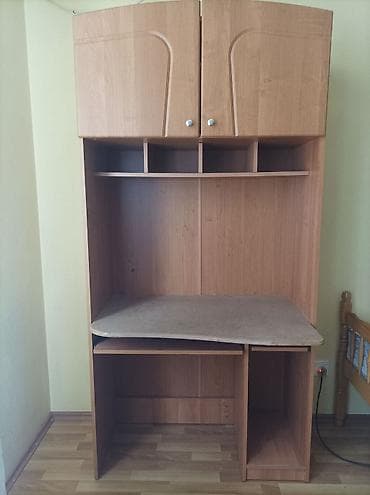 Düz masa, Polkalı, Siyirməsiz, Teksturalı laminat — 1