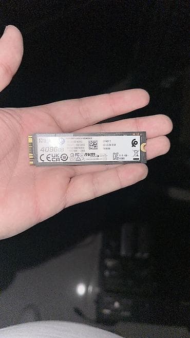 Masaüstü kompüterlər və iş stansiyaları: Daxili SSD disk Kingston, 4 TB, M.2 — 1