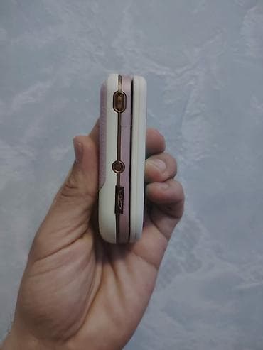 nokia 2660: Nokia 8 Sirocco, 1 TB, rəng - Bənövşəyi, Düyməli — 5