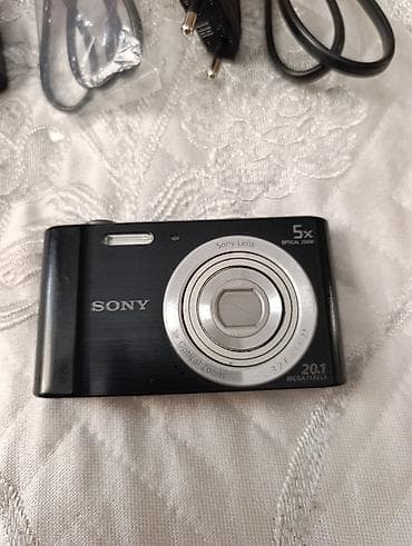 Sony Cyber-shot DSC-W800 rəqəmsal fotokamera Xüsusiyyətlər: - 20.1 MP — 6