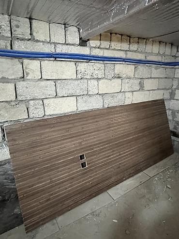 qaraj darvazasi: Mebel daraq panel. - Rəng: tünd qəhvəyi (ağac fakturalı). Ölçüsü  — 5