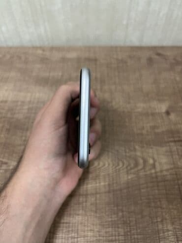 iphone 6 plus ikinci el: IPhone 6, Barmaq izi — 6