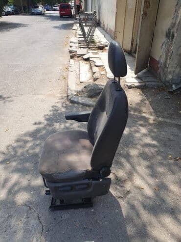 oturacaq uzlukleri: Avtomobil oturacağı – sürücü/ön sərnişin üçün Xüsusiyyətlər: - Fərdi — 4