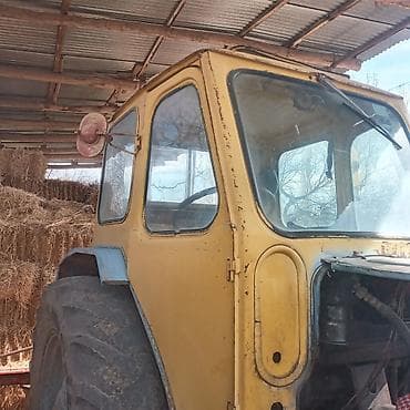 turbo.az vaz 2106: Sarı rəngli kənd təsərrüfatı traktoru. - Qapalı kabin: geniş ön və — 1