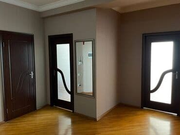 qarayev 4 otaqli kohne tikili: 4 otaqlı, Yeni tikili, m. Nəriman Nərimanov, 150 kv. m — 10