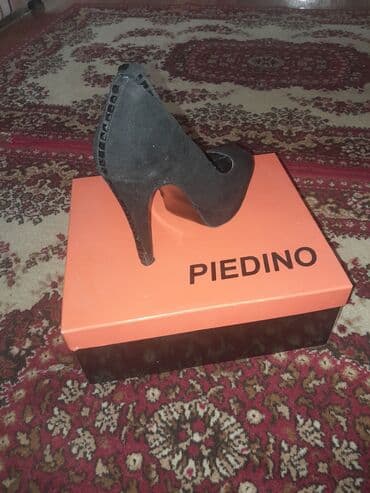 туфли с силиконовыми вставками: Туфли, Размер: 38, цвет - Черный, Б/у — 3