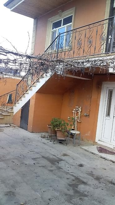 qebele ev satilir: Zabrat 7 otaqlı, 170 kv. m, Orta təmir — 2