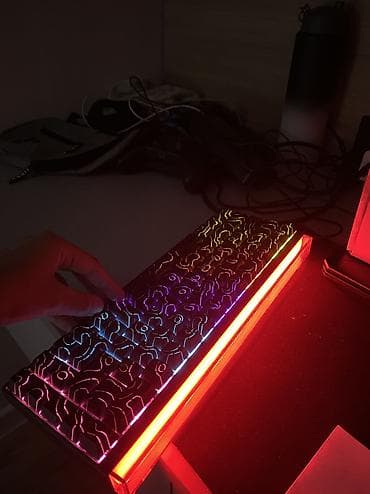 kompüter çanta: Nacodex NK68 klaviaturası qırmızı switch qabagında rgb işiqları var — 4