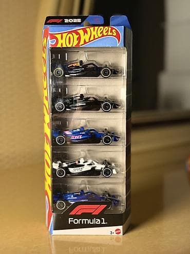 Hot Wheels Formula 1 – 5-li die-cast kolleksiya dəsti - Brend: Hot