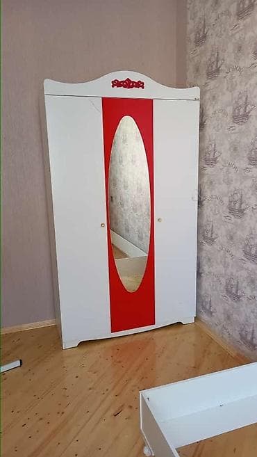 Dolab Fabrik istehsalidi Goy Qirmizi rengleri var. Catdirma pulsuzdur lalafo.az -da Dolab Fabrik istehsalidi Goy Qirmizi rengleri var. Catdirma pulsuzdur