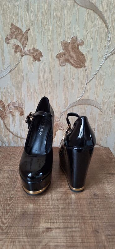 Tuflilər, Ölçü: 38, rəng - Qara, Yeni