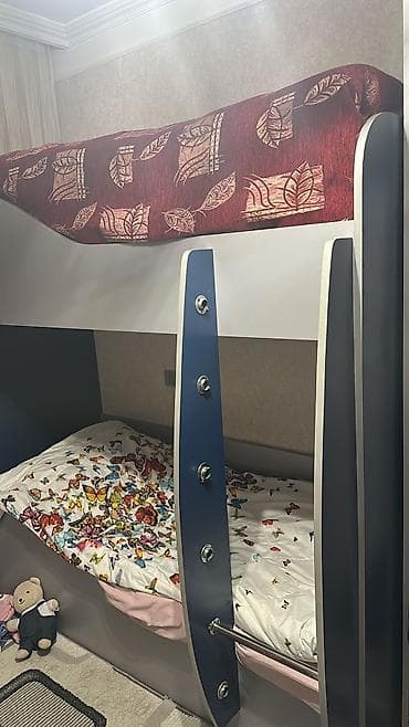 moms 4: Oğlan üçün, İşlənmiş, Çarpayı, Matras ilə — 1