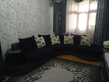 işlenmiş künc divan: Künc divan, İşlənmiş, Açılmayan, Bazasız, Vеlur parça, Çatdırılma yoxdur — 1