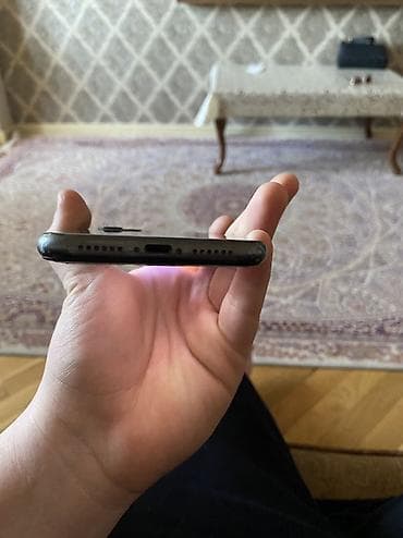 IPhone 11, 64 GB, Qara