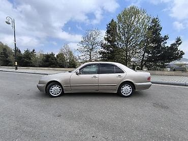 mercedes ml: Mercedes-Benz E 240: 2.4 l | 2000 il Sedan — 4