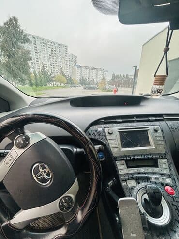 en ucuz masinlar turbo az: Toyota Prius: 1.8 l | 2015 il Hetçbek — 8
