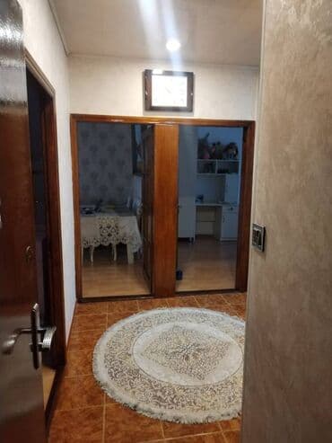 lənd kuruzer ucun led işıq lupası hardan tapmaq olar: Bakı, 3 otaqlı, Köhnə tikili, m. Həzi Aslanov, 80 kv. m — 12