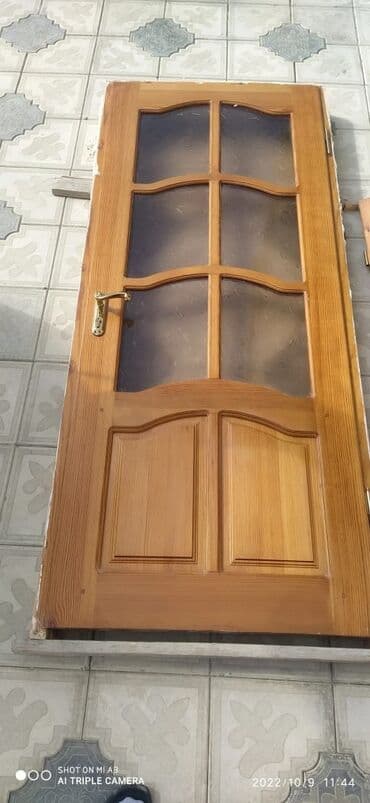 qapi modelleri: Taxta otaq qapısı – şüşəli dizayn - Material: təbii ağac (şpon — 1