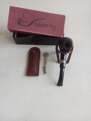 Şahin Pipo dəsti Məhsulun tərkibi: - Şahin Pipo (1982 markalı) – — 3