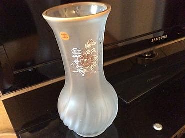 gul dibcek: Продаю подцветочник со своровскими камнями итальянского производства — 1