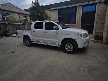 pikab ij oda: Toyota Hilux pikapı, etibarlı və güclü nəqliyyat vasitəsidir. Yük — 6