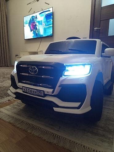 Uşaq elektrik avtomobili – SUV tipli model - Korpusu ağ rəngdə, geniş — 3