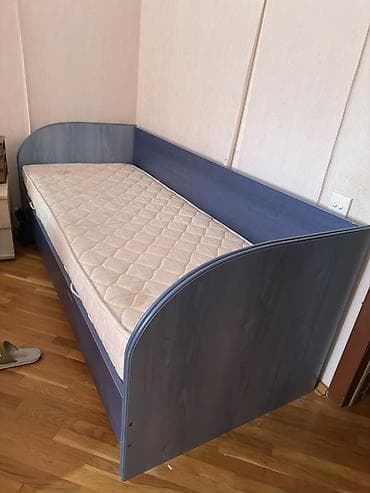 Oğlan və qız üçün, Çarpayı, Bazasız, Matras ilə, Siyirməsiz