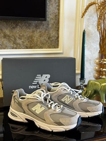 Yenidir, ölçü böyük olduğu üçün satılır. New Balance 530 unisex idman — 4