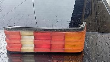 fara mersedes: Mercedes-Benz — 1