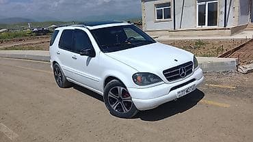 Mercedes-Benz M-Class: 3.2 l | 2000 il Ofrouder/SUV