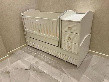 Məktəb çantaları: Yenidir. Heç istifadə olunmayıb. Sədərəkdən 380 manata alınıb — 2