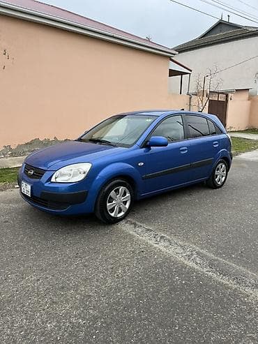kia rio yay: Kia Rio hatchback - Kuzov: 5 qapılı hatchback, mavi rəng - Mühərrik — 2