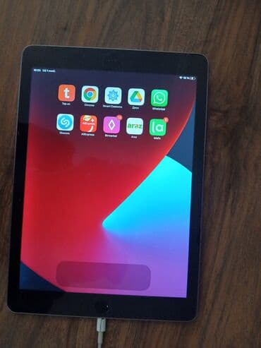 opad 14 mini: Apple iPad planşet model A1566 - Touch ID düyməli 9.7 düym ekran - — 7