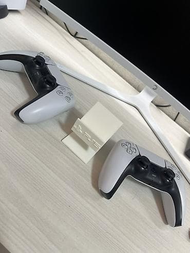 ritello qiymeti: PS5 DualSense üçün dayaqlıq (stend) 3d Qiymət 1 ədəd 7 m 2 ədədi 12 — 1