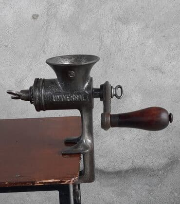 qədim əşyaların alışı: Əntik əl ətçəkəni, 127 illik, Universal No 3. 10.12.1897-ci il — 1