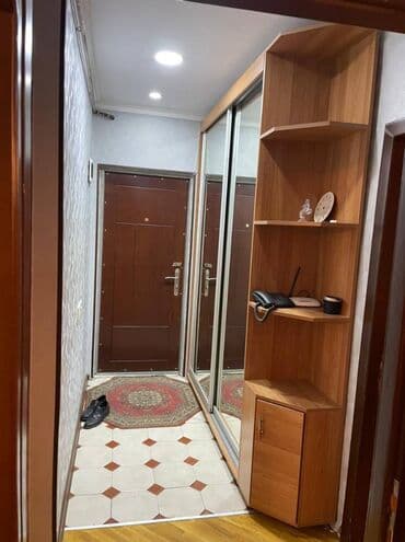 квартиры на ази асланова: Həzi Aslanov metrosunun yaxınlığında 5 mertebeli binanın 5-ci — 6