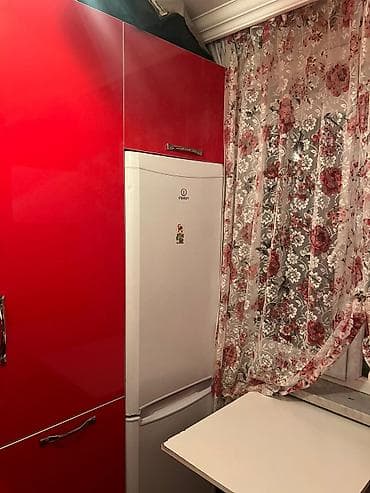 sendvic panel evler: Gəncə şəhərində pasyolkada köhnə kapital bankın yaxınlığındakı 4 — 10