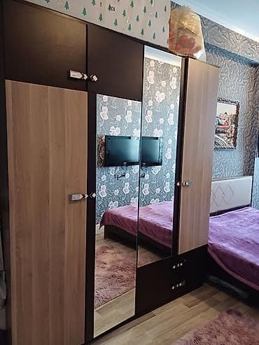 Yataq otağı mebel dəsti Tərkibi: - 4 qapılı qarderob: iki geniş taxta