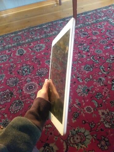 i̇pad 5 mini: Ipad 6 nesil yaddaş 32gb sürümü tezedir heçbir prablemi yoxdur barmaq — 4