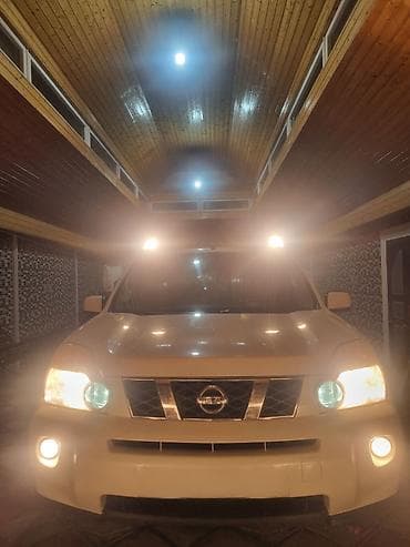 ford 8 1: Nissan X-Trail: 2.5 l | 2008 il Ofrouder/SUV — 5