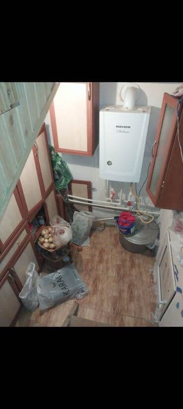 sahil qəsəbəsində evlərin qiyməti: Mehdiabad 6 otaqlı, 200 kv. m, Yeni təmirli — 10