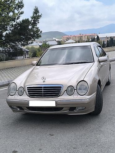 mercedes ml: Mercedes-Benz E 240: 2.4 l | 2000 il Sedan — 1