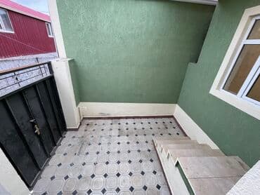 Информатика: Şəhər daxili həyət evi - Həyətyanı sahəsi: daşla döşənmiş geniş — 7