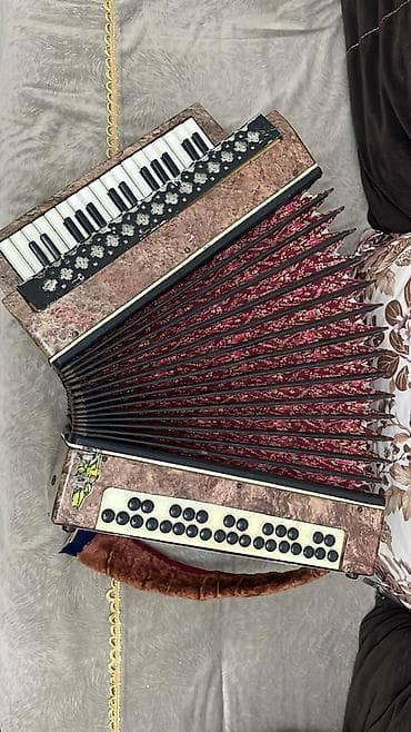 Qarmon, Akustik, İşlənmiş, Ünvandan götürmə