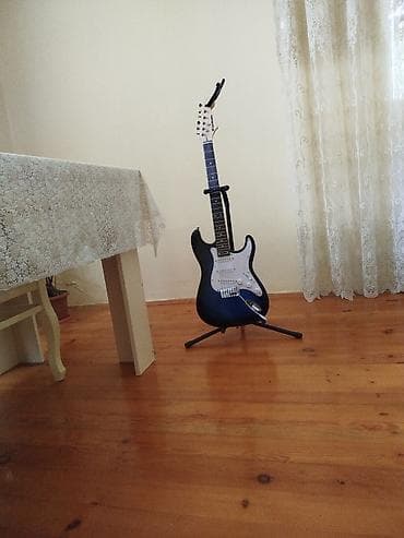 gitara tornado: Sunman elektrik gitara – Strat tipli korpus, mavi/qara yeni alınıb — 5