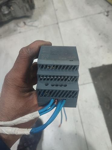 sur mikrofon: Qida bloku 300 W, Yeni — 3